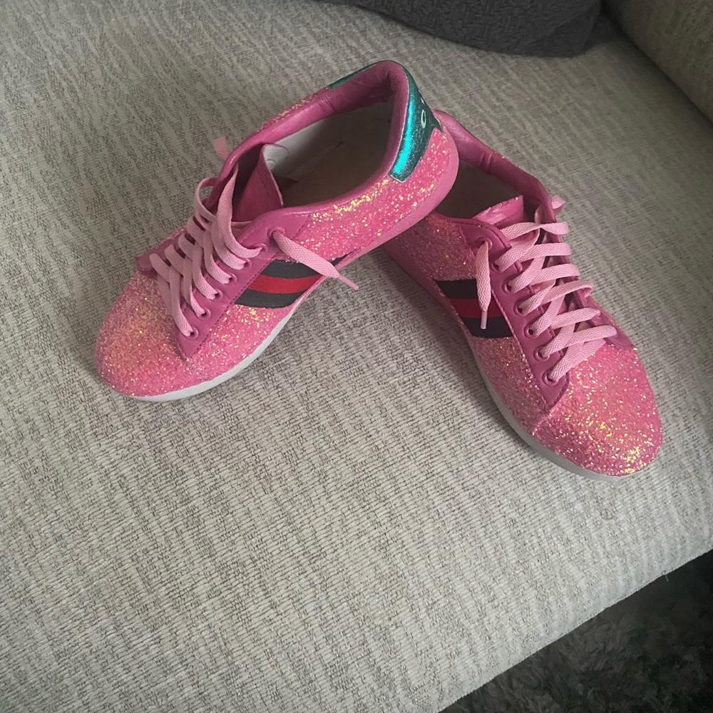 Custom made Gucci Sneakers size 8 1/2 like new